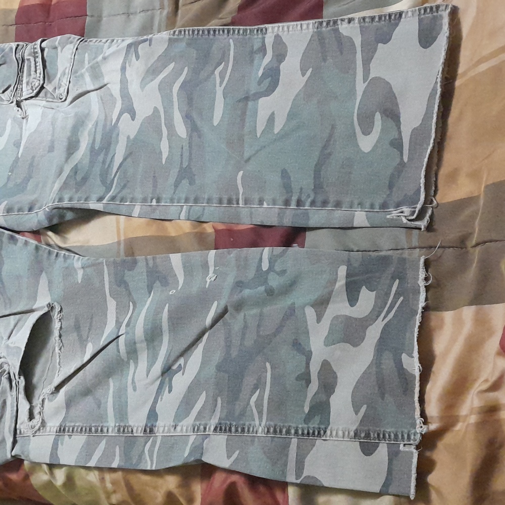 Wrangler Jean company camo cargo pants 36x32 - Picture 6 of 8